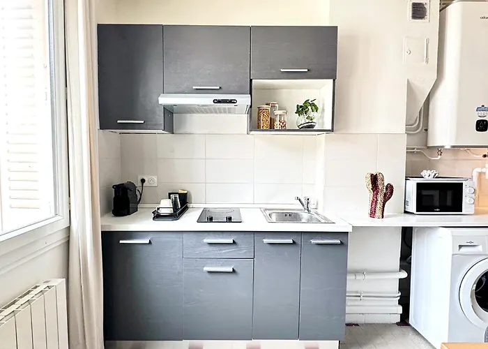 Apartament Dounia *