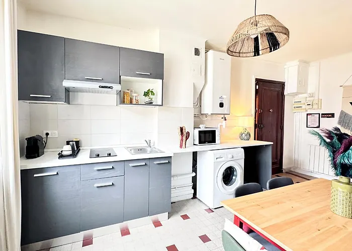 Apartament Dounia *